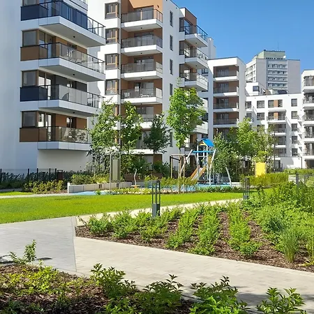 Apartament Vista Wola - Free Underground Parking - Next To Metro - Self Check-in