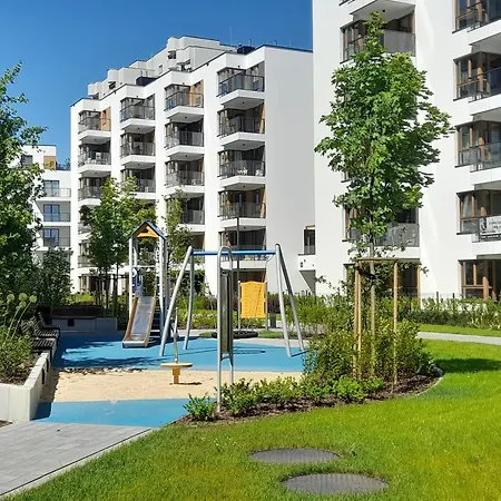 Apartament Vista Wola - Free Underground Parking - Next To Metro - Self Check-in